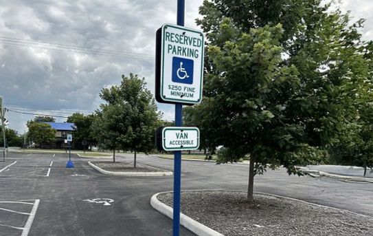 Van Accessible Sign | R7-8P